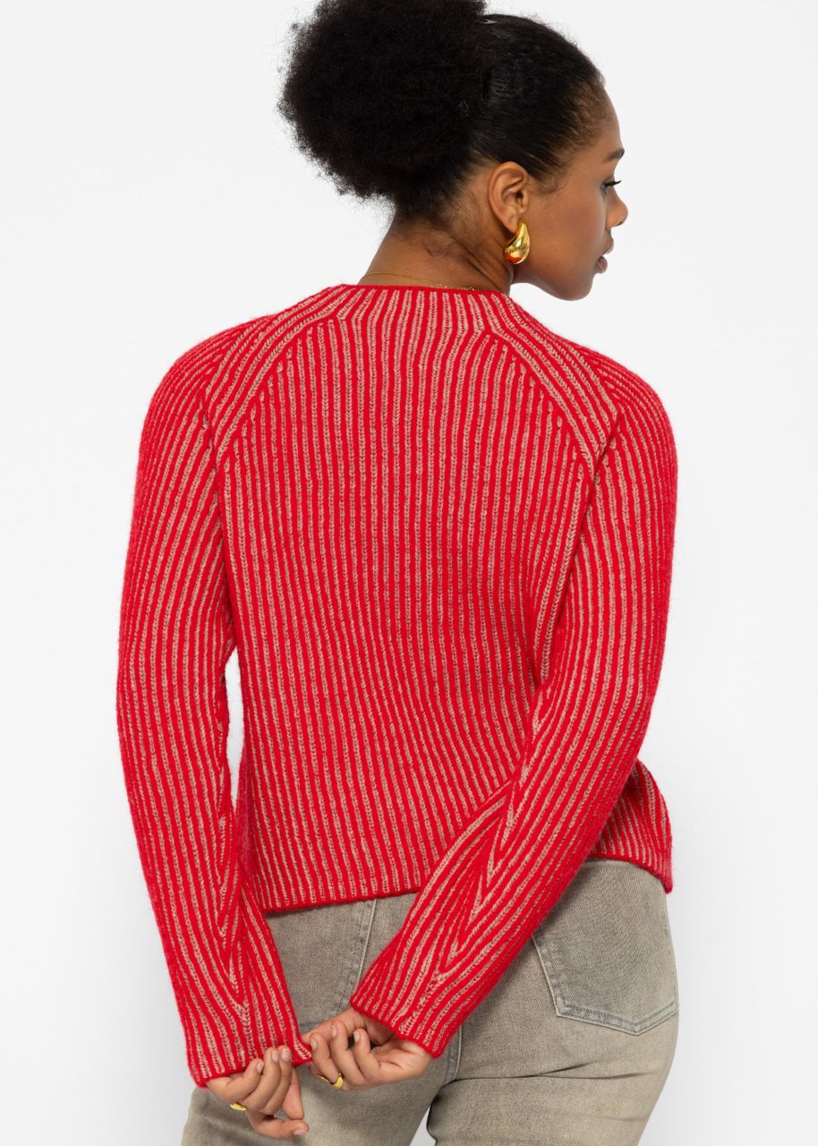 Zweifarbiger gerippter Pullover - rot-beige