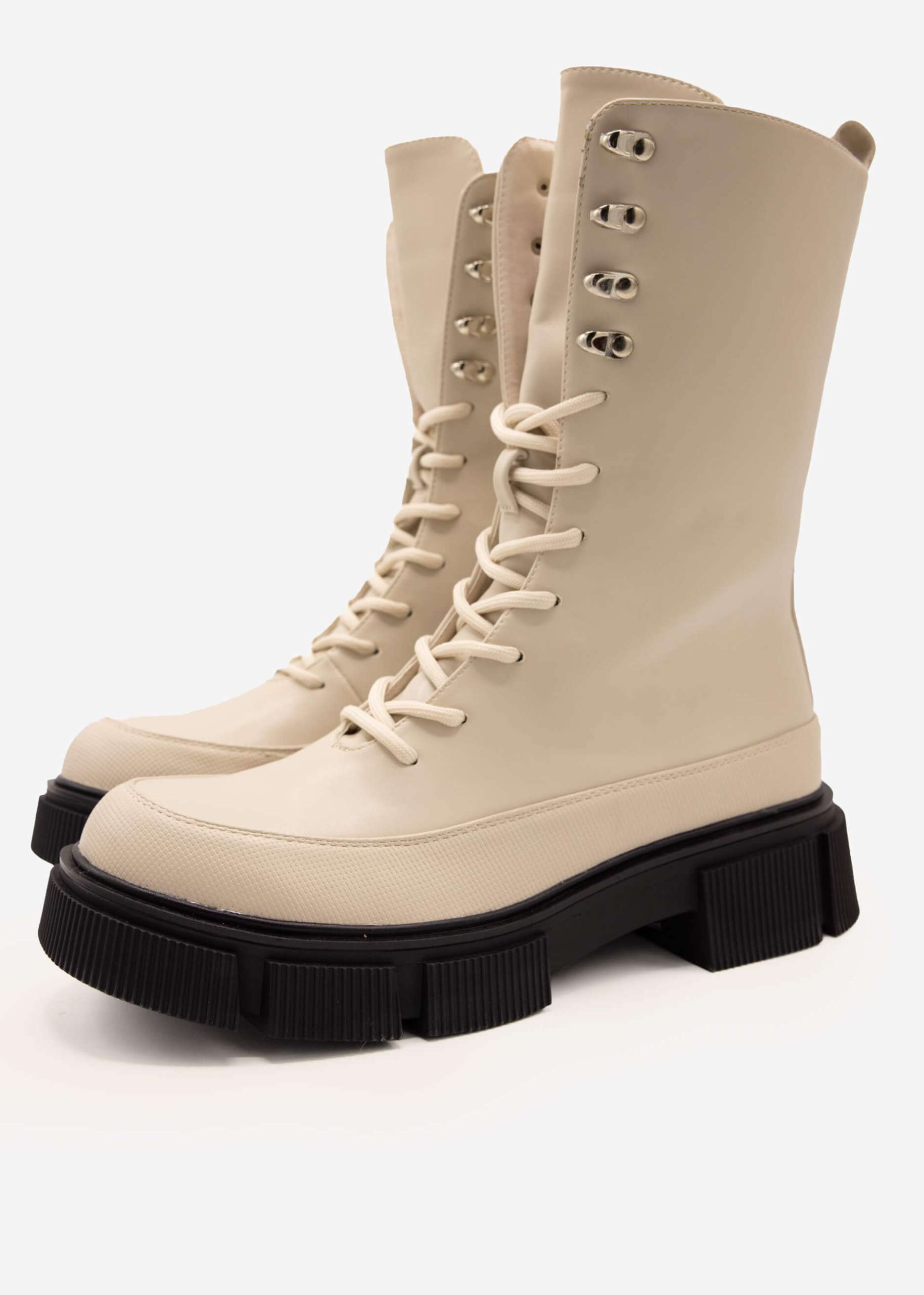 Plateau-Boots mit Schnürung, beige