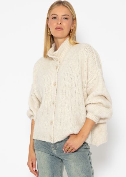 Jessica Haller Kuscheliger Oversize Cardigan mit Knöpfen - offwhite