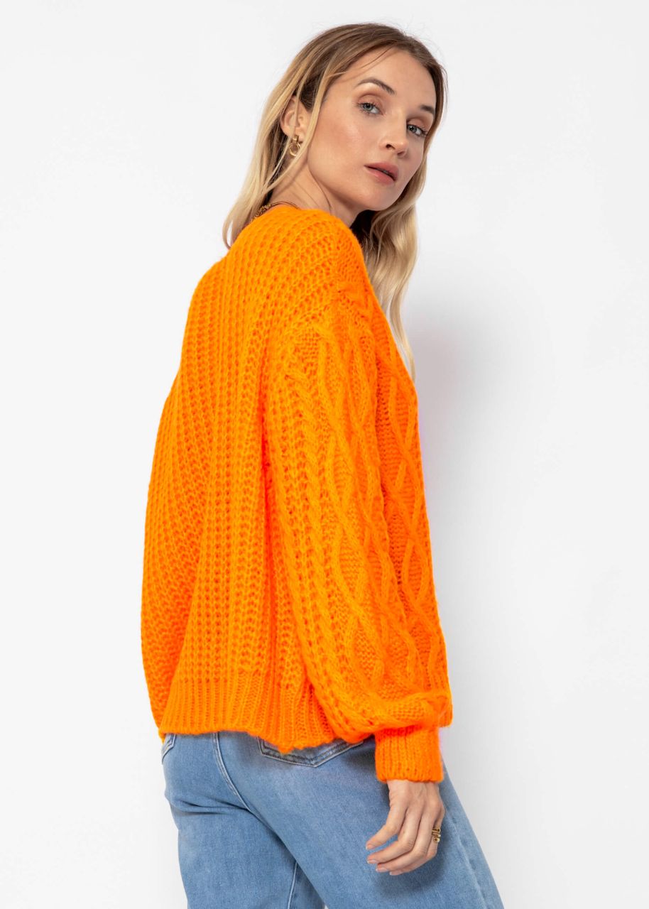 Oversize Strickjacke mit Zopfmuster - mandarine