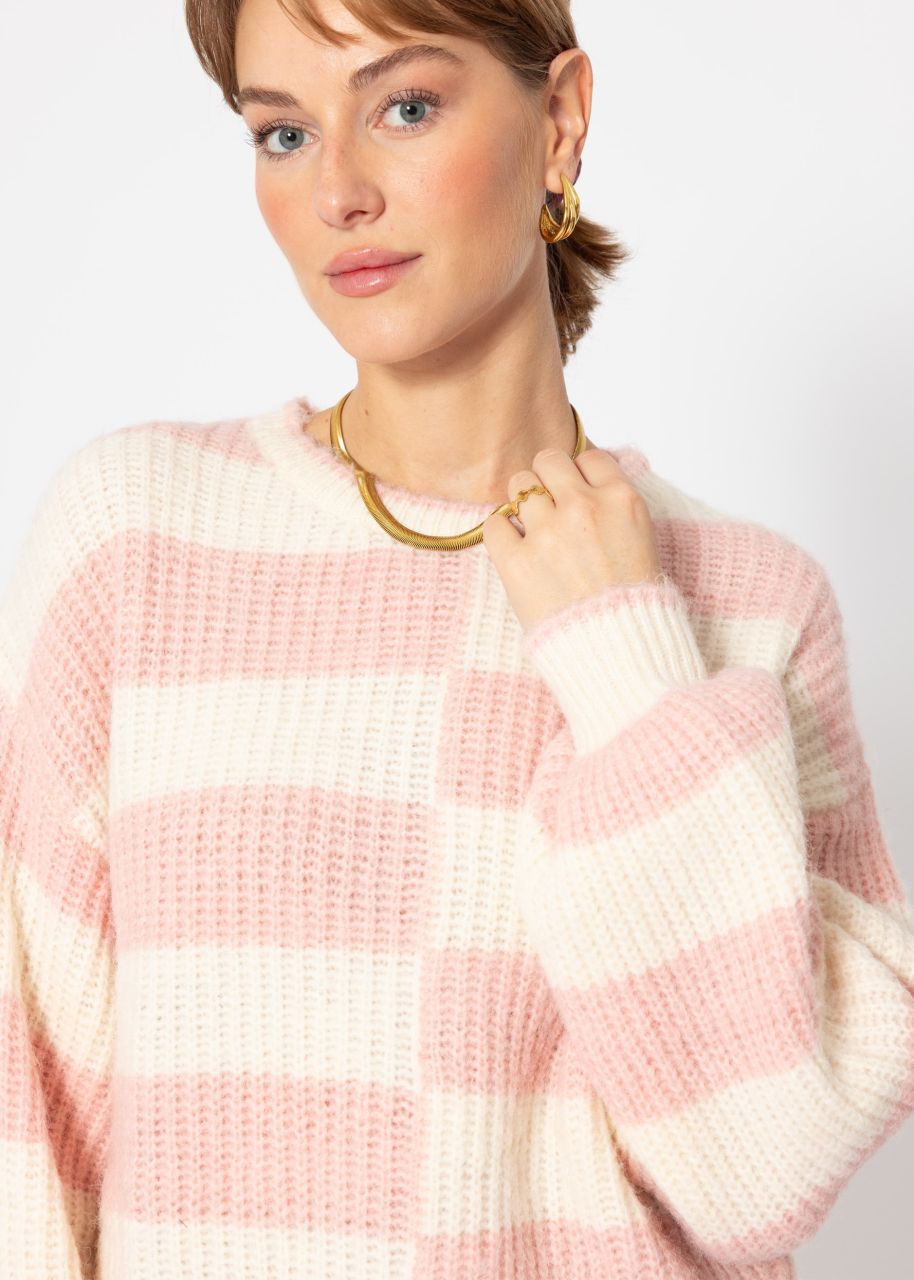 Flauschiger Pullover mit versetzten Blockstreifen - rosa-offwhite