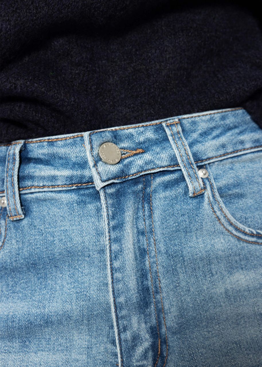 Jeans mit weitem Bein - blau