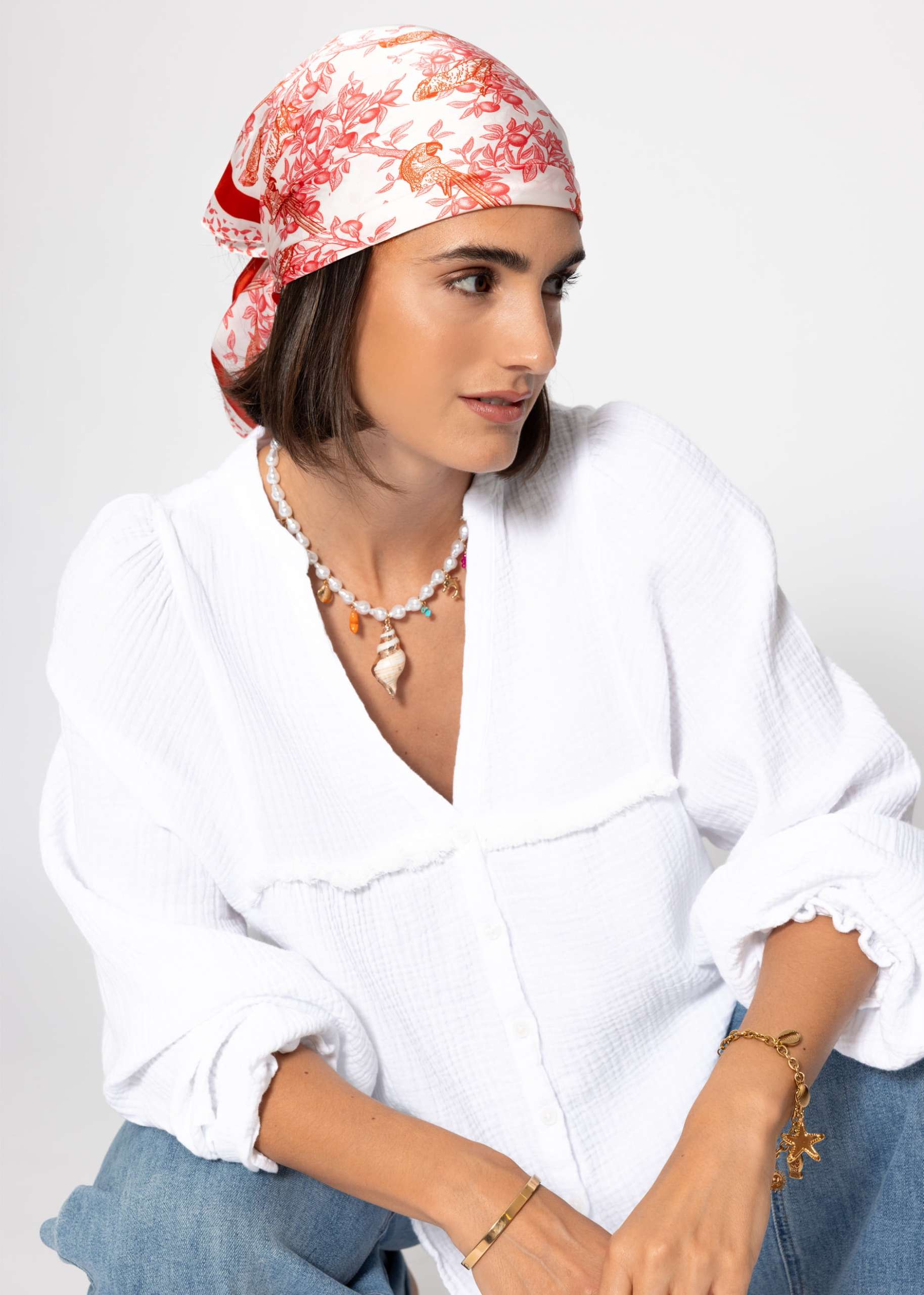 Musselin Bluse mit V-Ausschnitt und Fransen - weiß