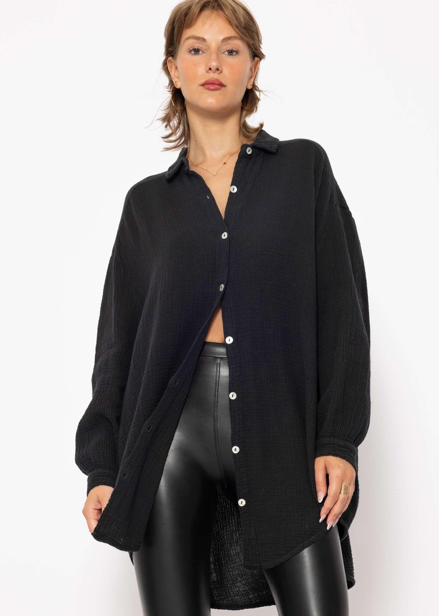 Musselin Bluse oversize, schwarz