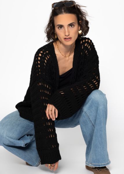 Lässige Strickjacke mit Lochstrickmuster - schwarz