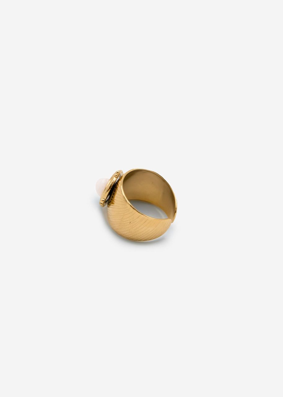 Ring mit rundem Jade Stein - gold