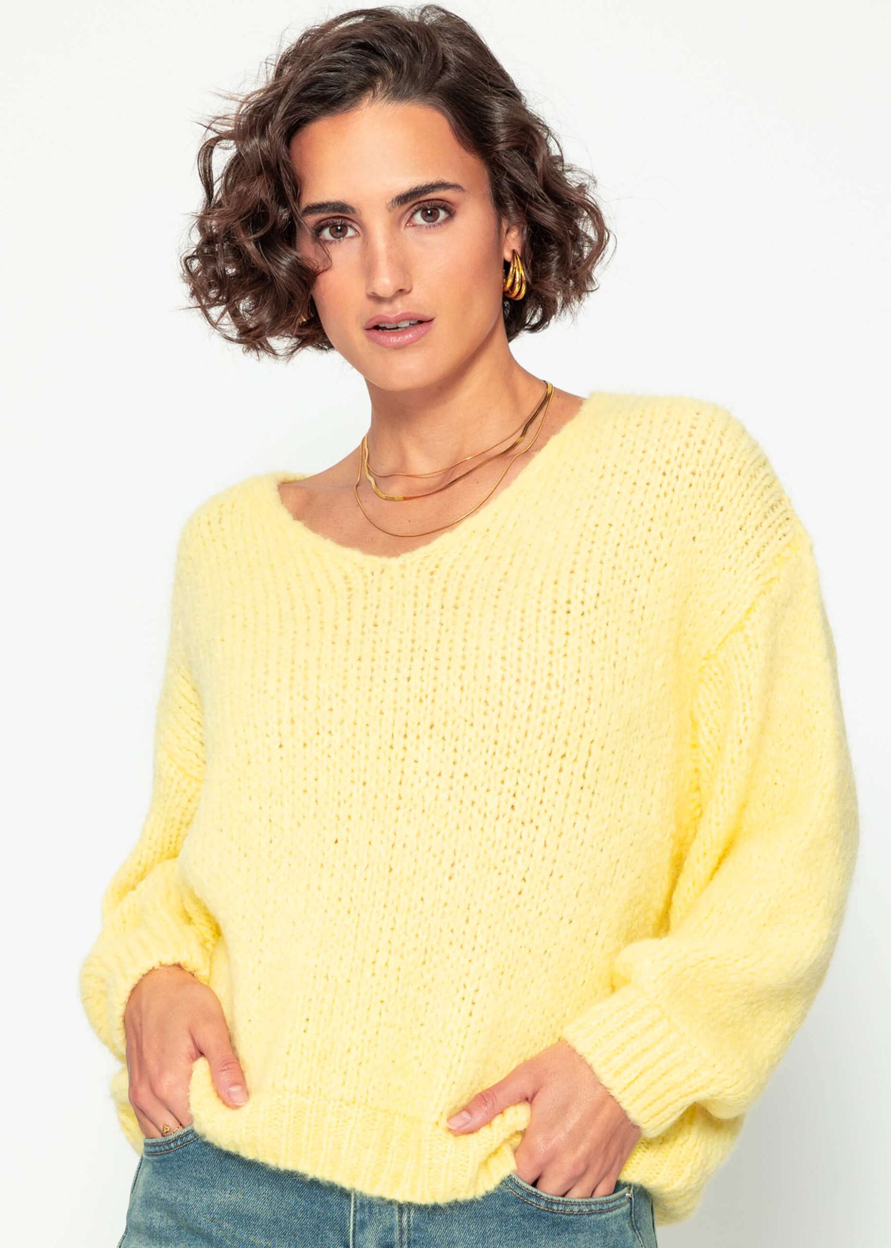 Oversize Pullover mit V-Ausschnitt - gelb