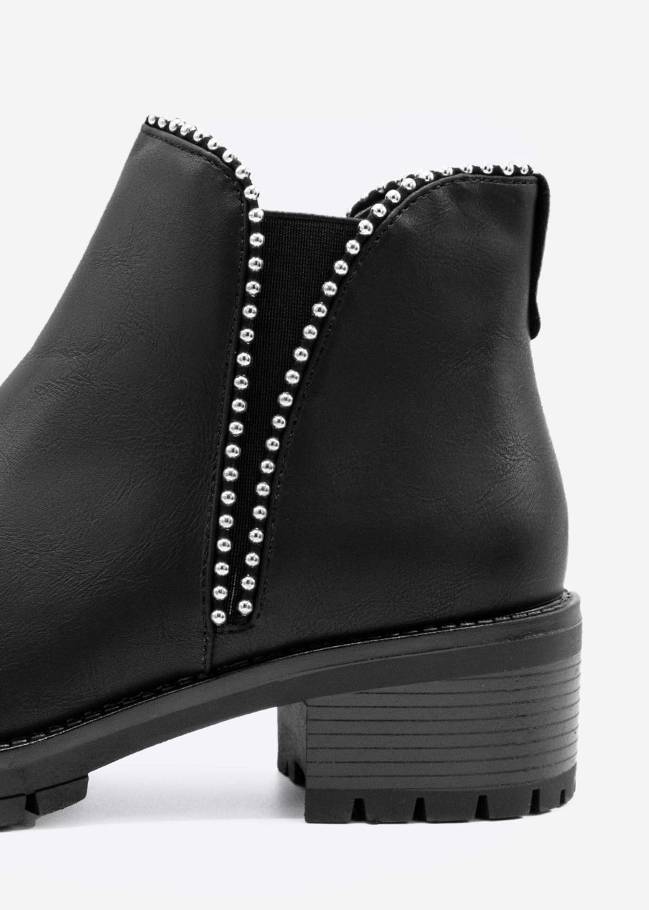 Chelsea-Boots mit silbernen Kugelperlen, schwarz