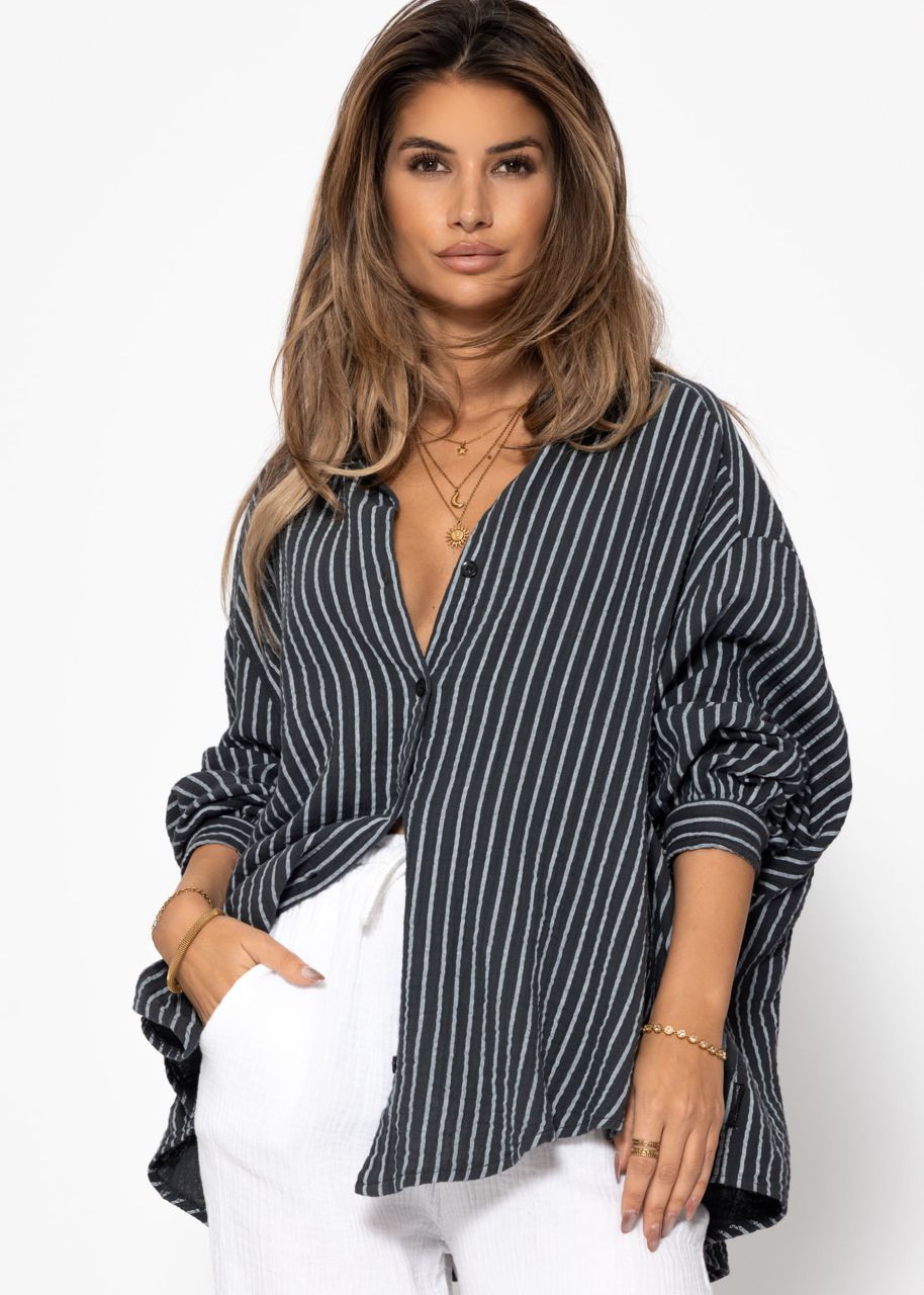 Oversize Musselin Bluse mit hellen Streifen - grau