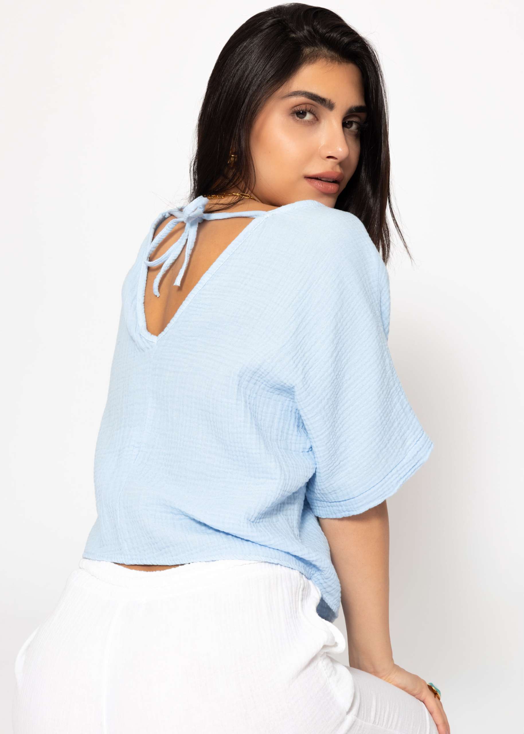 Musselin Shirt mit V-Ausschnitt - hellblau