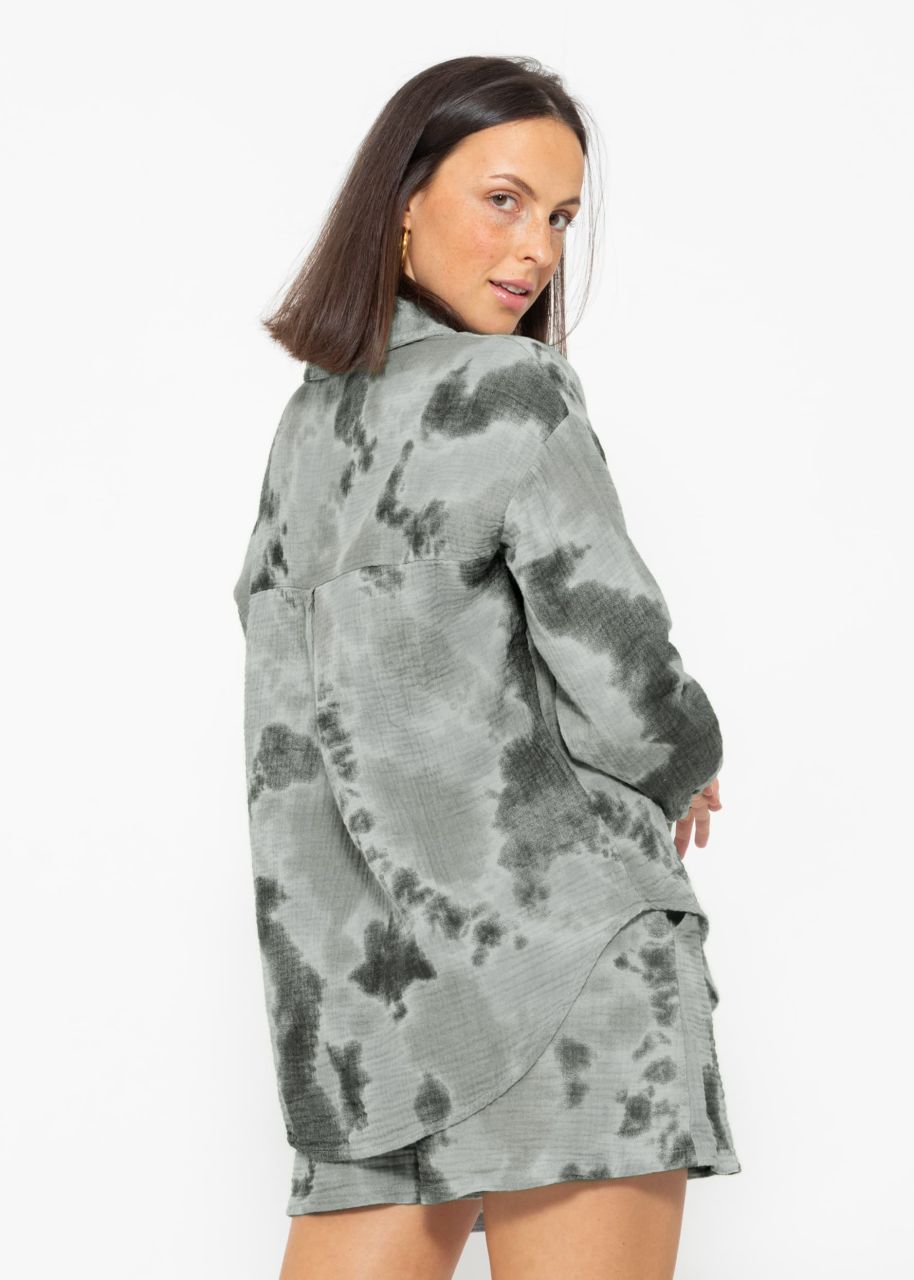 Oversize Musselin Bluse mit Print - grau-khaki