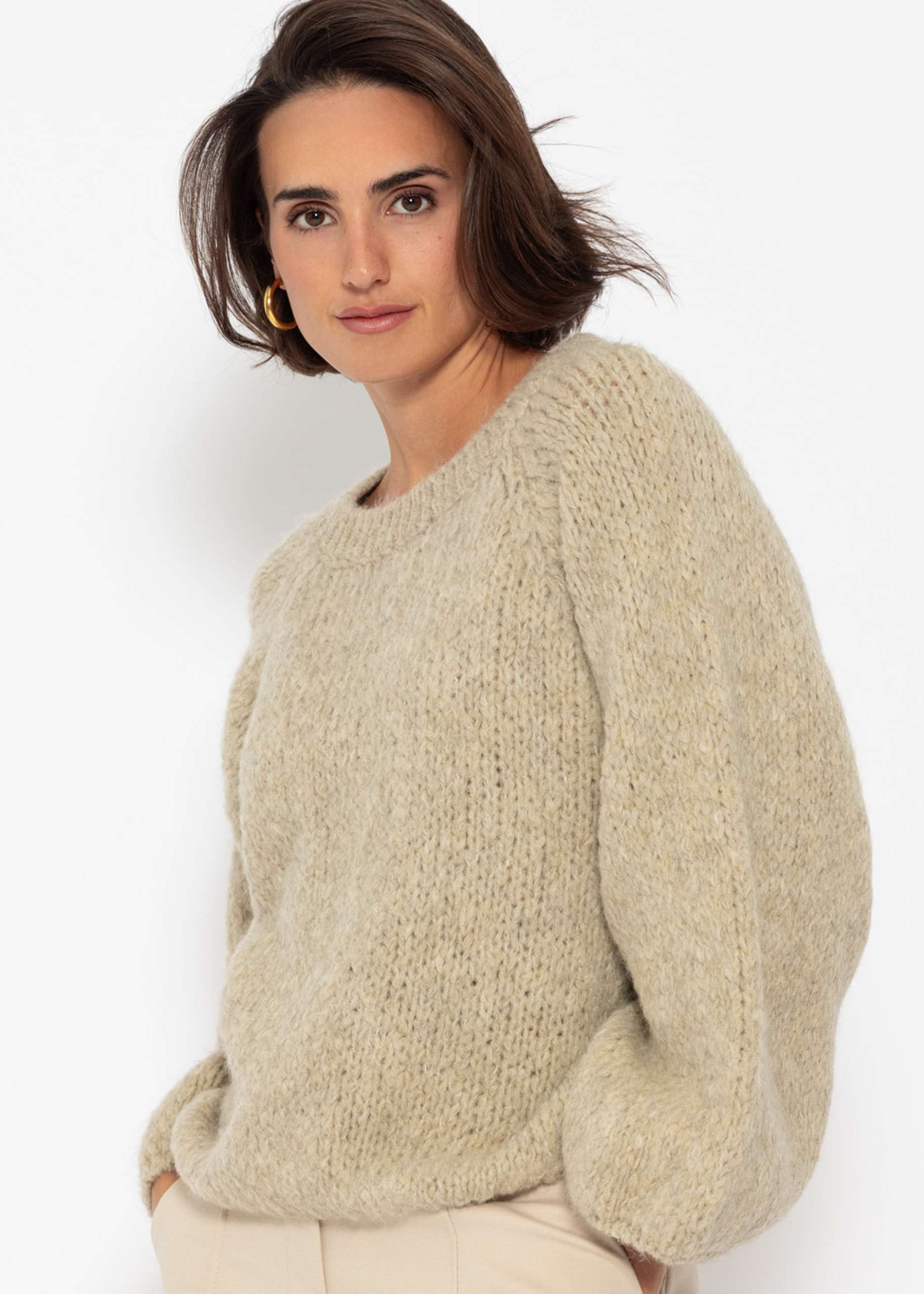 Pullover mit weitem Rundhalsausschnitt - beige