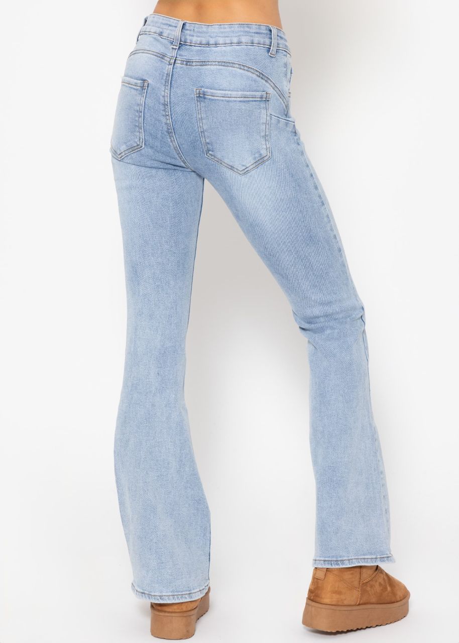 Flared Jeans mit heller Waschung - hellblau