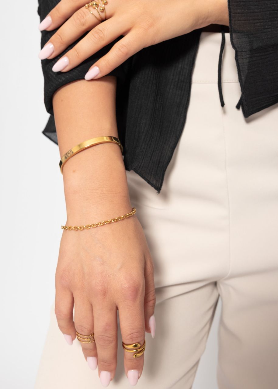 Armband mit feinen Kettengliedern - gold