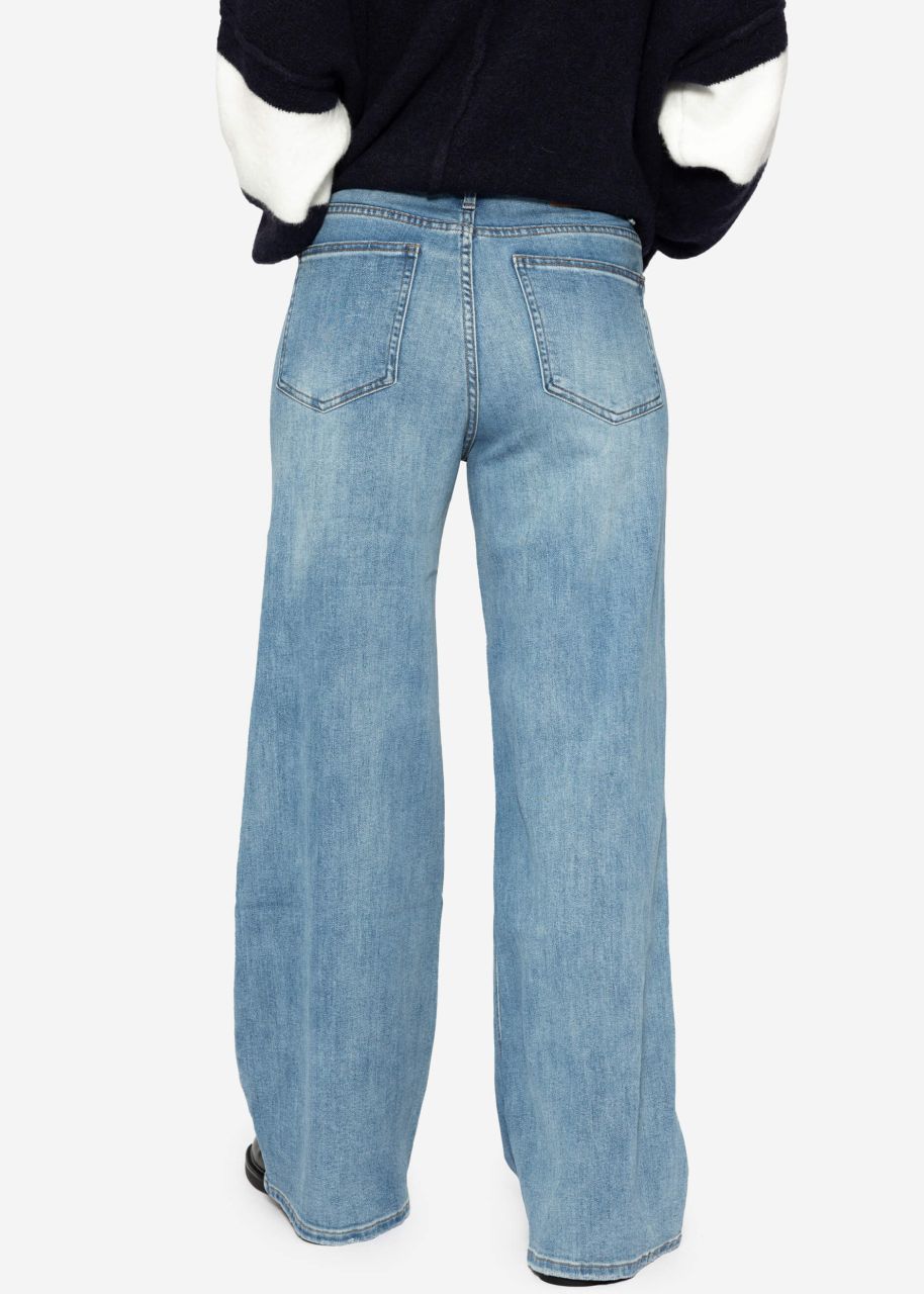 Jeans mit weitem Bein - blau